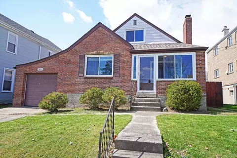 7805 Perry St, Mount Healthy, OH 45231