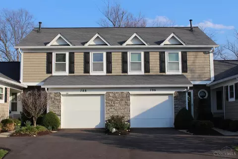786 Bay Harbor Dr, Hamilton Township, OH 45039