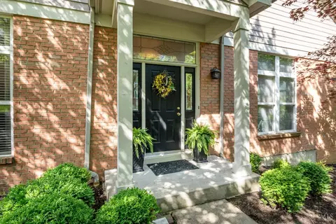 52 Stonehaven Dr, North Bend, OH 45052