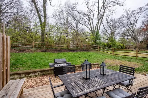 Exterior - 6267 Crestview Pl, Cincinnati, OH 45230 photo 7 of 11