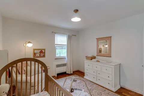 Bedroom - 6267 Crestview Pl, Cincinnati, OH 45230 photo 5 of 9