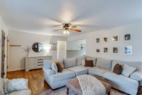 Living - 6267 Crestview Pl, Cincinnati, OH 45230 photo 6 of 6