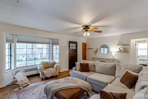 Living - 6267 Crestview Pl, Cincinnati, OH 45230 photo 5 of 6