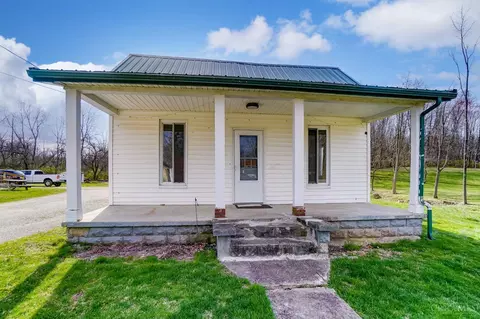 221 Fancy St, Blanchester, OH 45107