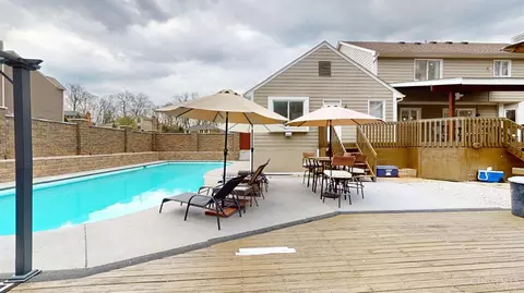 Exterior - 10568 Stablehand Dr, Cincinnati, OH 45242 photo 7 of 16