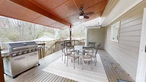 Exterior - 10568 Stablehand Dr, Cincinnati, OH 45242 photo 2 of 16
