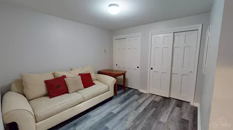 Bedroom - 10568 Stablehand Dr, Cincinnati, OH 45242 photo 7 of 7