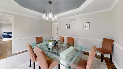 Dining - 10568 Stablehand Dr, Cincinnati, OH 45242 photo 2 of 4