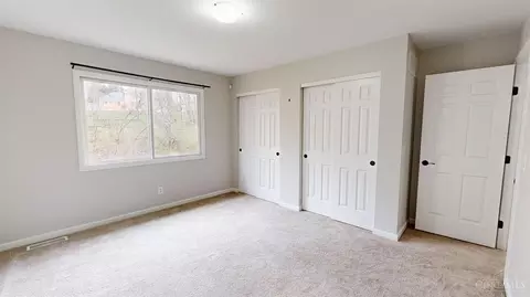 Bedroom - 10568 Stablehand Dr, Cincinnati, OH 45242 photo 6 of 7