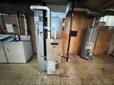 Kitchen - 4141 Pillars Dr, Cincinnati, OH 45209 photo 2 of 2
