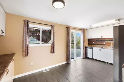 Kitchen - 9775 Kismet Ct, Cincinnati, OH 45231 photo 1 of 4