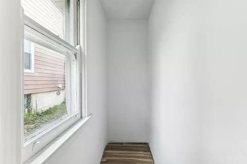 Entry Way - 4757 Dale Ave, Cincinnati, OH 45238 photo 2 of 2