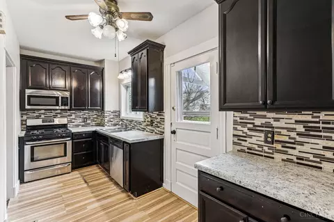 Kitchen - 4757 Dale Ave, Cincinnati, OH 45238 photo 2 of 2