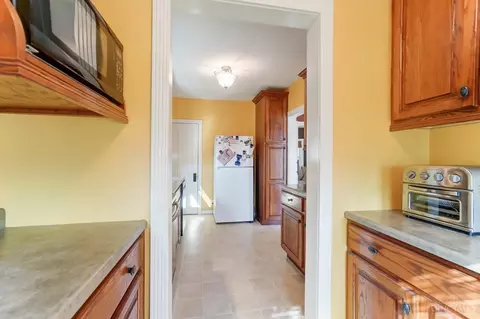 Kitchen - 306 Progress Ave, Hamilton, OH 45013 photo 3 of 4