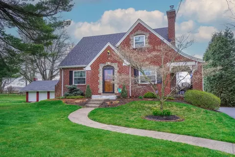 4410 School Section Rd, Cincinnati, OH 45211
