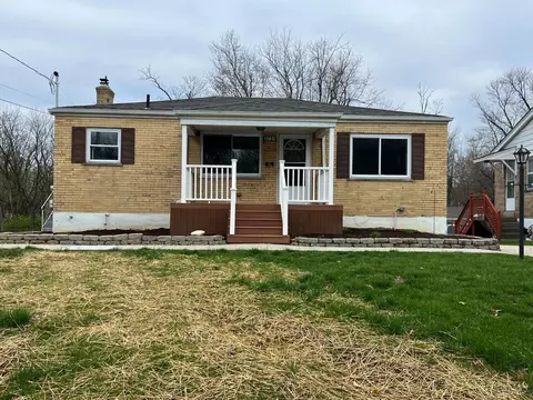 3731 Moonridge Dr, Cincinnati, OH 45248