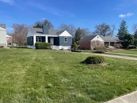 7862 Seward Ave, Mount Healthy, OH 45231