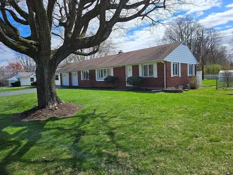 107 Josie Ave, Hillsboro, OH 45133
