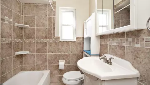 Bath - 8258 Wicklow Ave, Cincinnati, OH 45236 photo 3 of 4