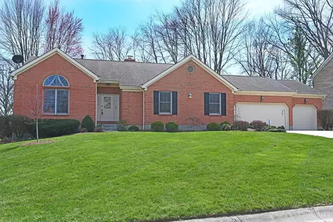 7977 Eagle Ridge Dr, West Chester, OH 45069