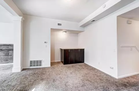 Living - 1031 Celestial, Cincinnati, OH 45202 photo 6 of 9