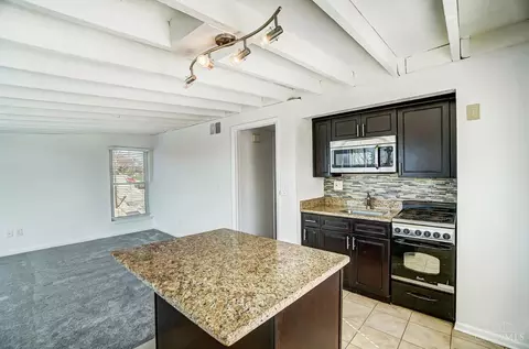 Kitchen - 1031 Celestial, Cincinnati, OH 45202 photo 6 of 6