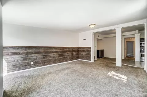 Living - 1031 Celestial, Cincinnati, OH 45202 photo 5 of 9