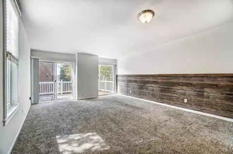 Living - 1031 Celestial, Cincinnati, OH 45202 photo 2 of 9