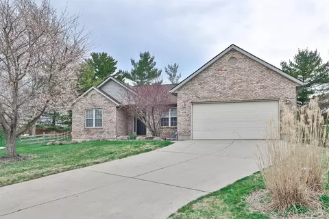 606 Linn Ct, Monroe, OH 45050