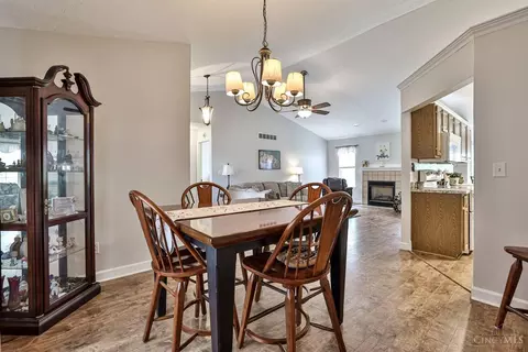 Dining - 606 Linn Ct, Monroe, OH 45050 photo 2 of 5