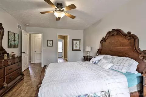 Bedroom - 606 Linn Ct, Monroe, OH 45050 photo 2 of 4