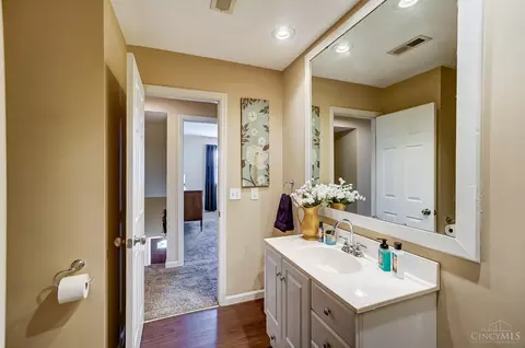 Bath - 6432 Hillside Ave, Cincinnati, OH 45233 photo 10 of 10
