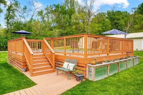 Exterior - 6432 Hillside Ave, Cincinnati, OH 45233 photo 10 of 17