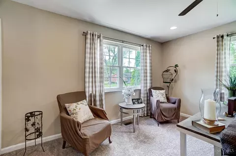 Living - 6432 Hillside Ave, Cincinnati, OH 45233 photo 4 of 5