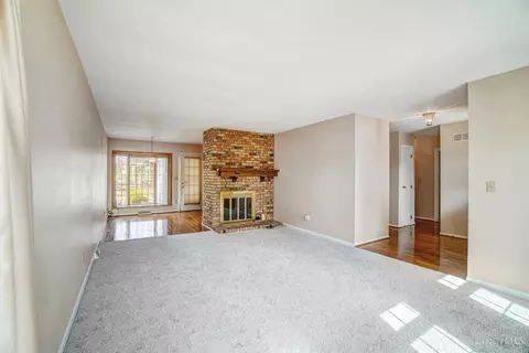 Living - 1053 Sutton Rd, Cincinnati, OH 45230 photo 2 of 6