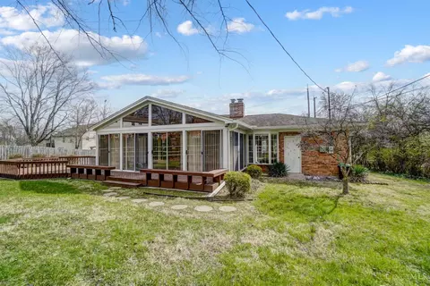 Exterior - 1053 Sutton Rd, Cincinnati, OH 45230 photo 5 of 16