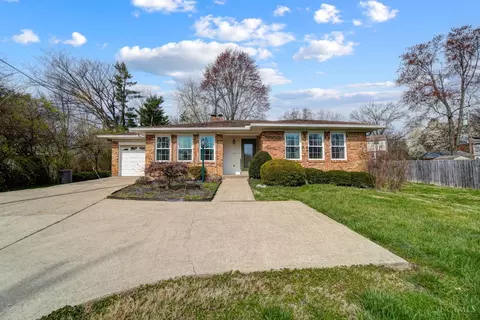 1053 Sutton Rd, Cincinnati, OH 45230