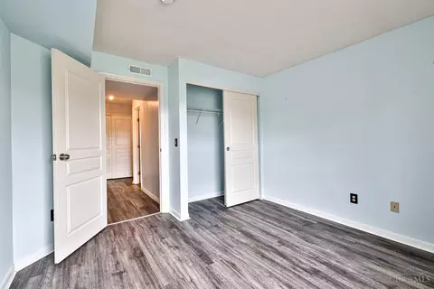 Bedroom - 717 Castlegate Ln #303, Cincinnati, OH 45231 photo 1 of 1