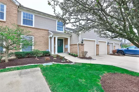Exterior - 717 Castlegate Ln #303, Cincinnati, OH 45231 photo 2 of 8