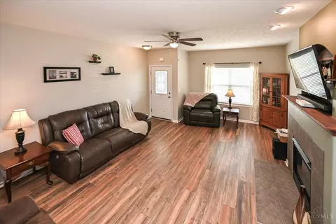 Living - 3142 Yellowtail Ter, Morrow, OH 45152 photo 4 of 7