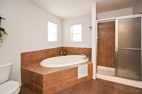 Bath - 3142 Yellowtail Ter, Morrow, OH 45152 photo 5 of 7