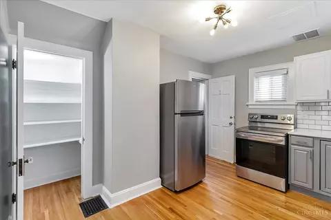Kitchen - 6628 Murray, Cincinnati, OH 45227 photo 3 of 6