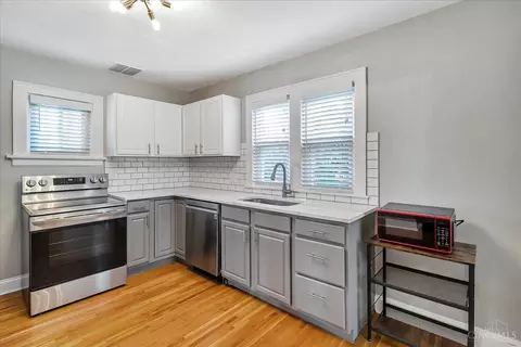 Kitchen - 6628 Murray, Cincinnati, OH 45227 photo 2 of 6