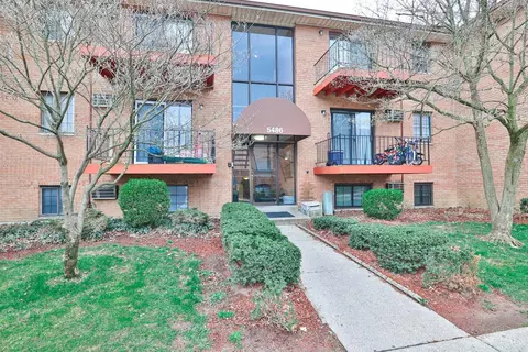 5486 Camelot Dr #25, Fairfield, OH 45014