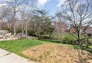 Exterior - 1124 Omena Pl, Cincinnati, OH 45238 photo 6 of 8
