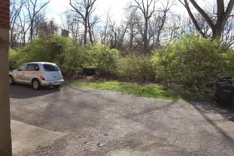 3055 Glenmore, Cincinnati, OH 45211 photo 5