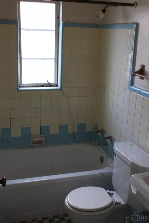 3055 Glenmore, Cincinnati, OH 45211 photo 28