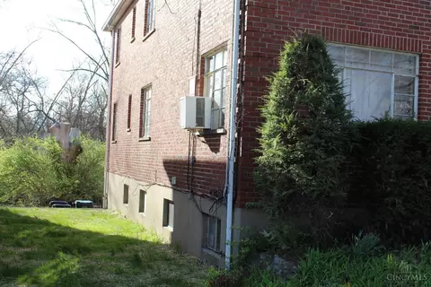 3055 Glenmore, Cincinnati, OH 45211 photo 6