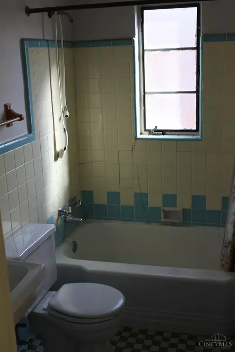 3055 Glenmore, Cincinnati, OH 45211 photo 19
