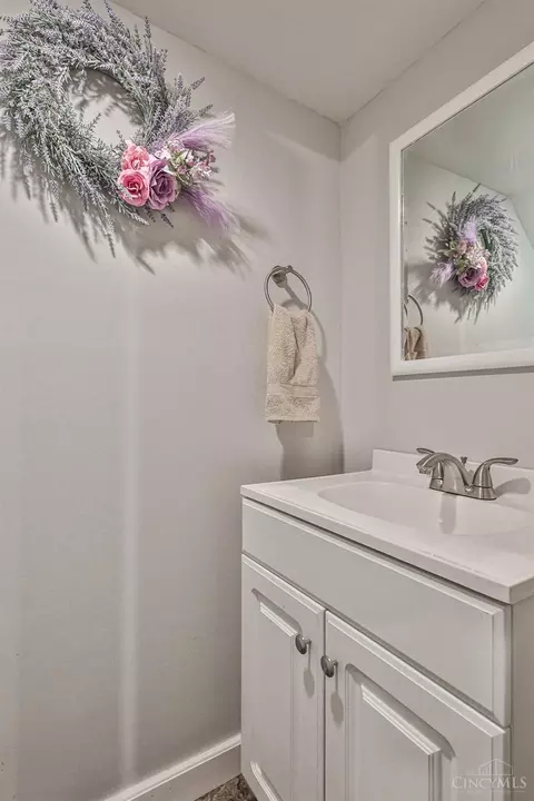 Bath - 4663 Rustic Way, Cincinnati, OH 45245 photo 5 of 5